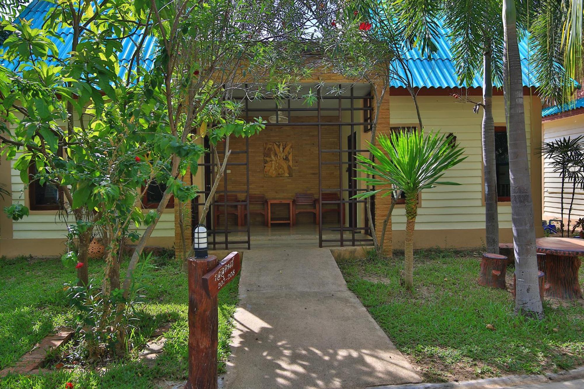 The Green Beach Resort Sam Roi Yot Exterior photo